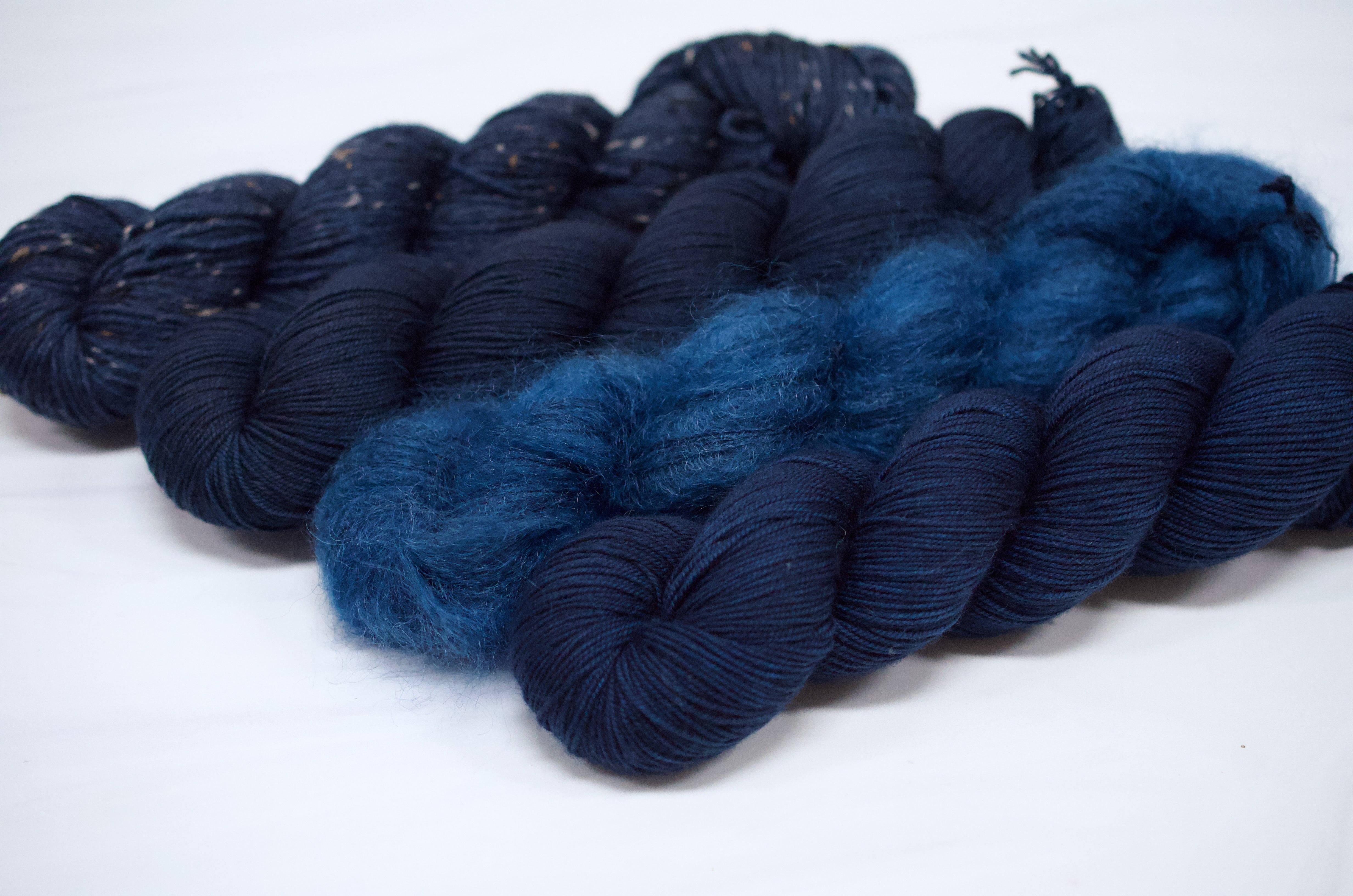 Loren Furry Knitting Yarn, Saxe Blue - RF004
